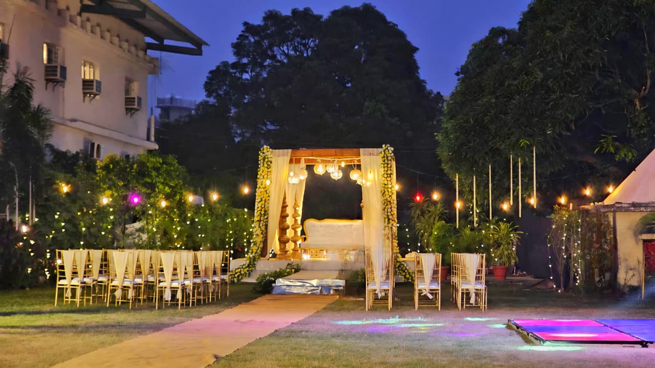 Evening Wedding Setup Lighting
